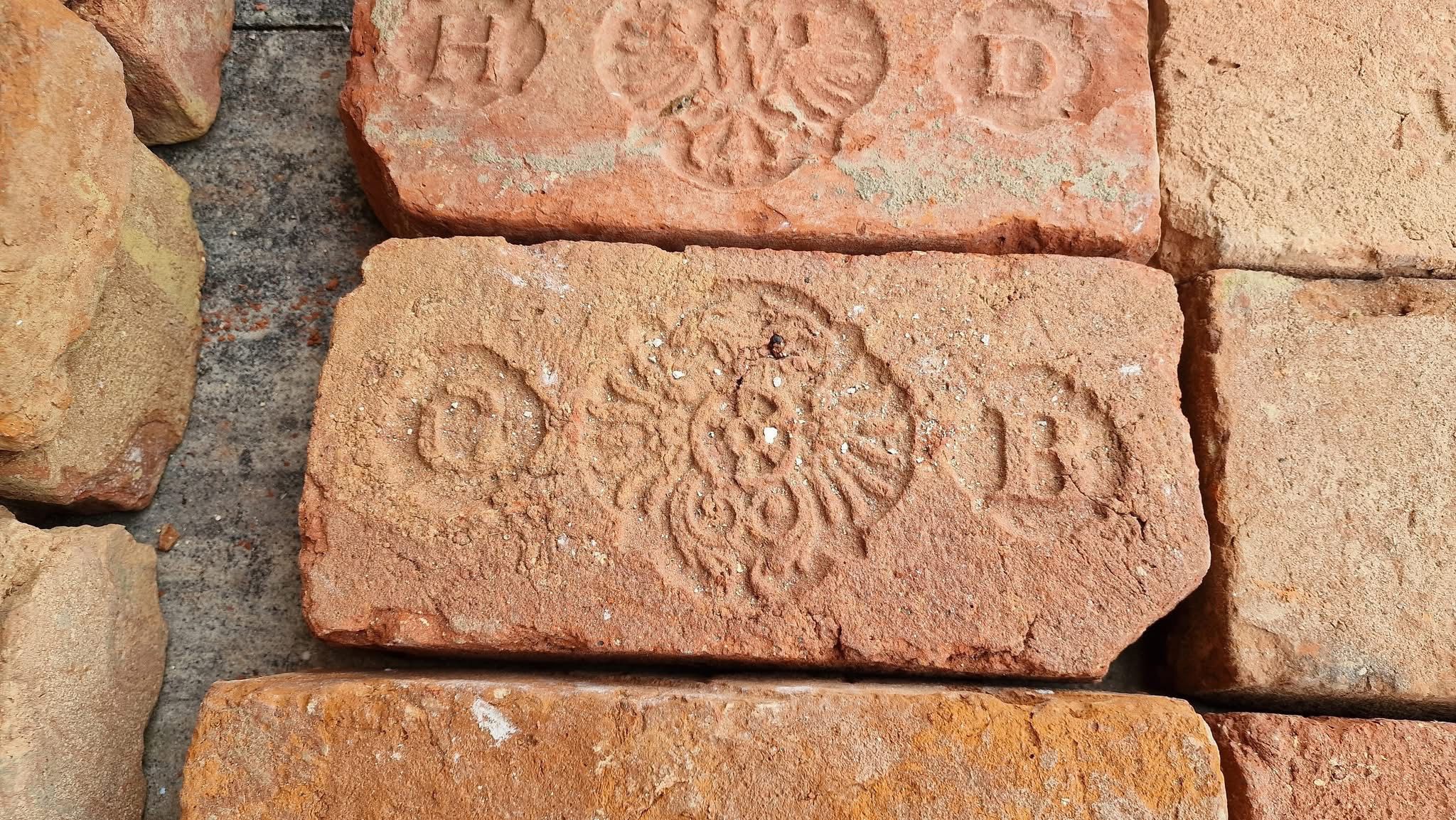 Cegła sygnowana stare różne - obrazek 9